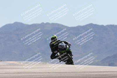 media/Oct-13-2025-Moto Forza (Mon) [[a66d839500]]/3-B Group/Session 4 (Turn 9)/